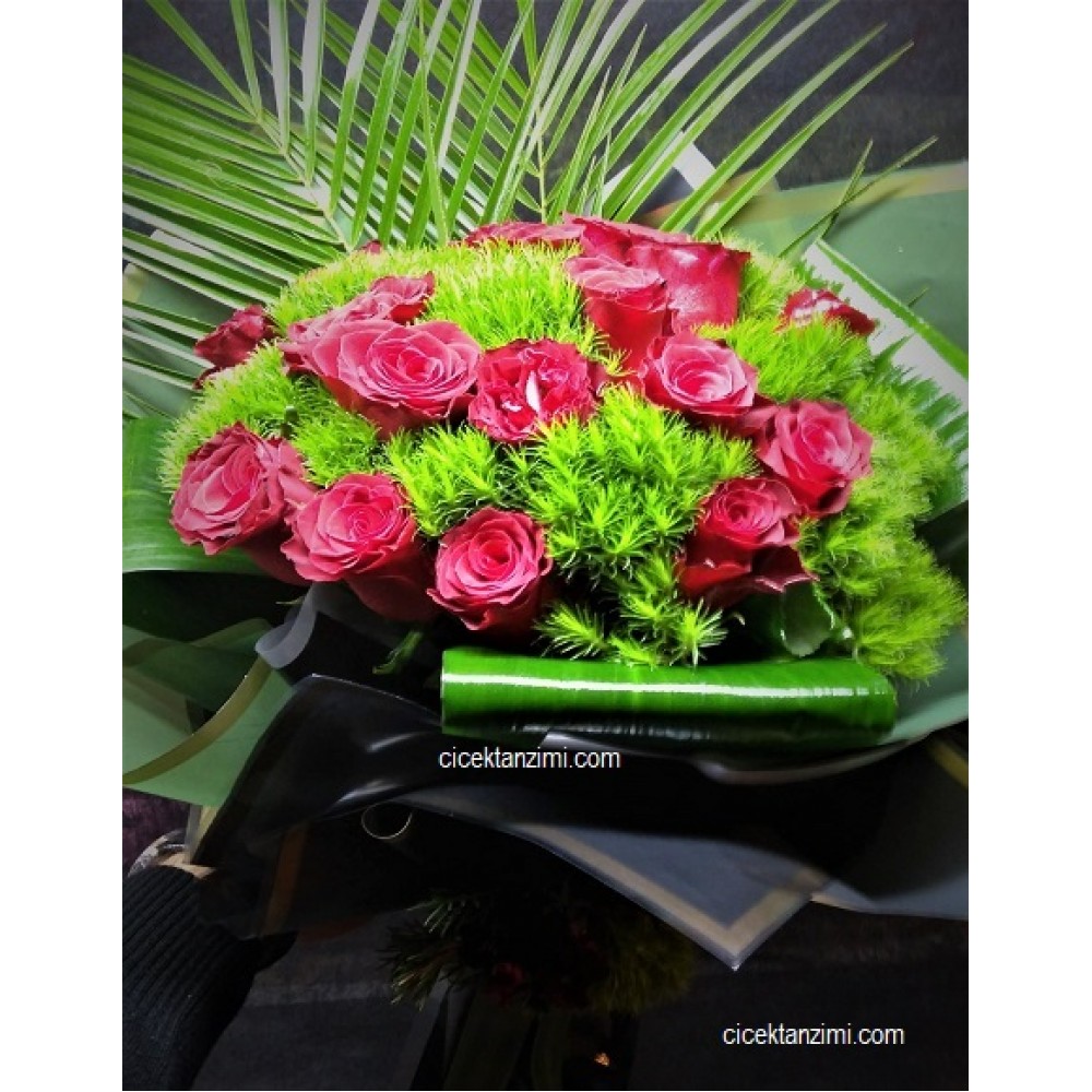 19 ADET GÜL VE GREENTRİCK
